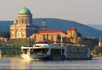 Esztergomi panoráma a Dunáról